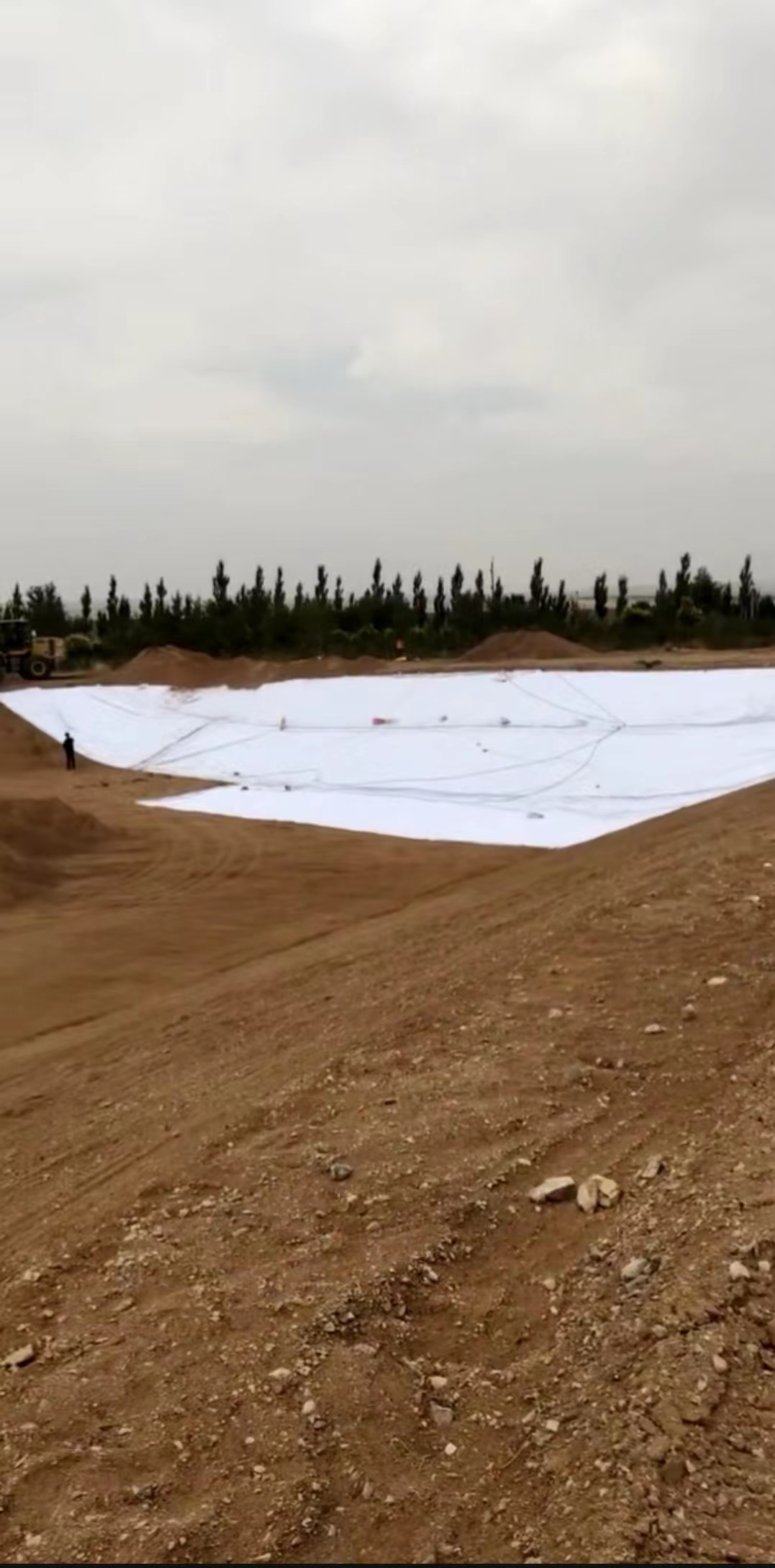 人工湖复合土工膜施工方案