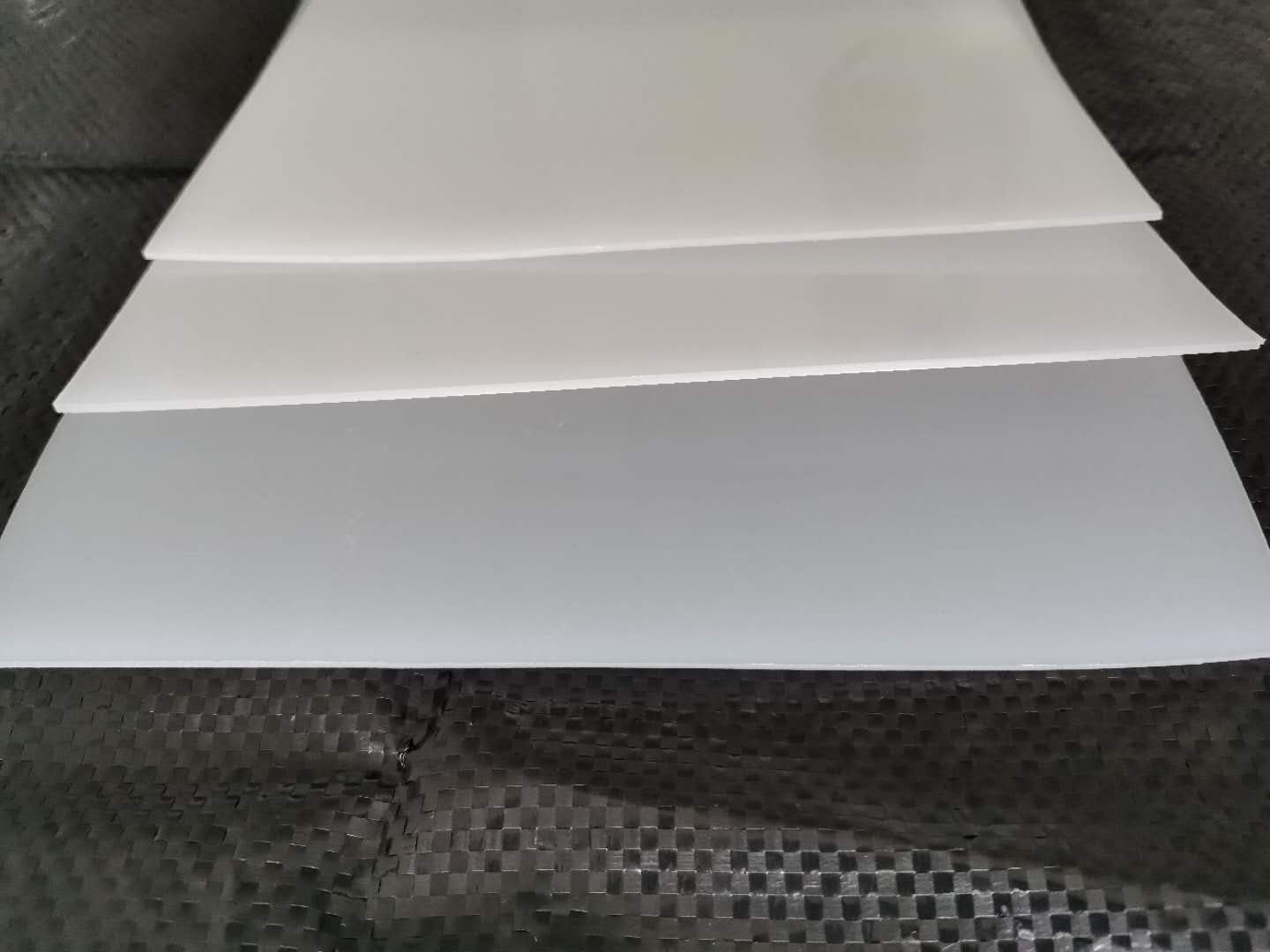 1.5mm隧道防水板多少钱