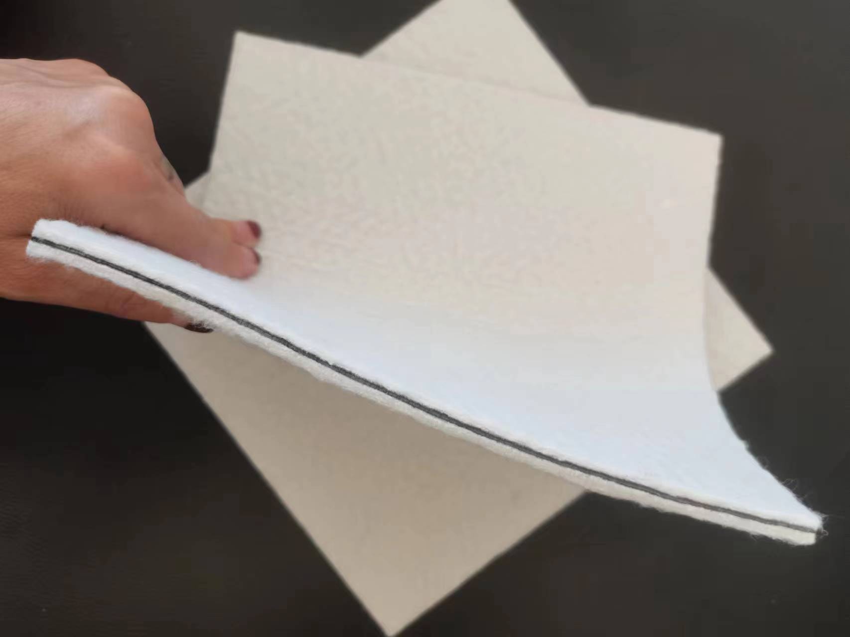 复合土工膜优势及施工方案